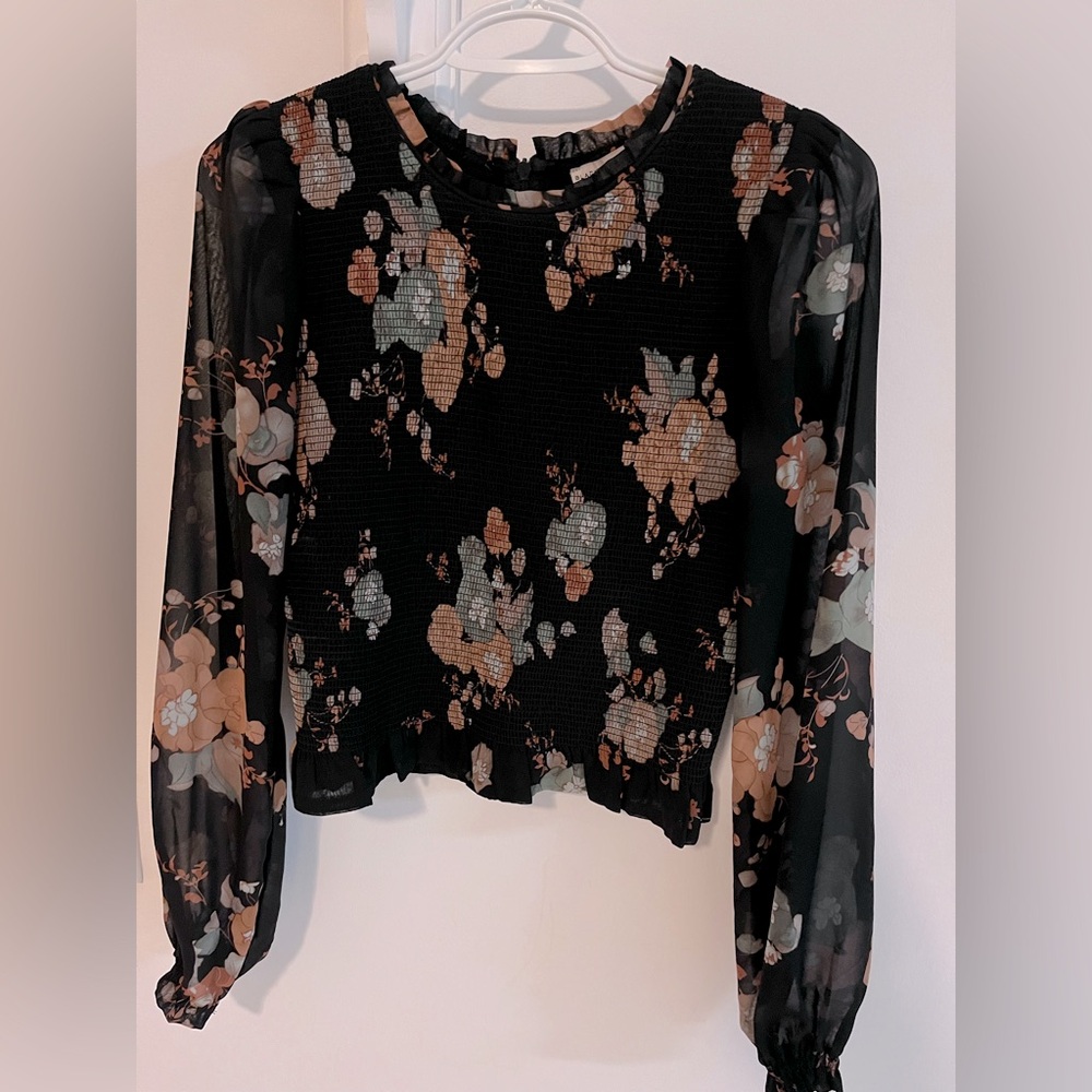 Women’s Crop Floral Blouse